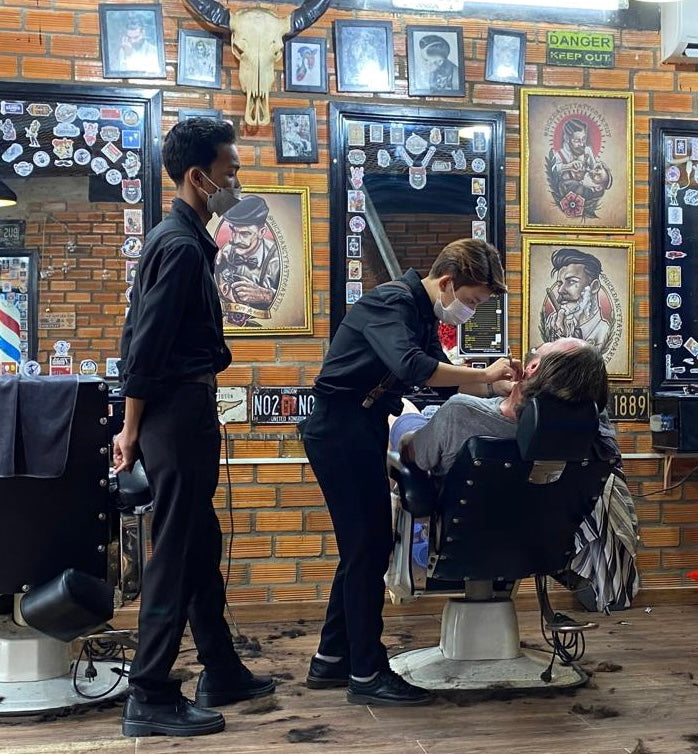 A barber shop shave- How to get a barber shop shave at home
