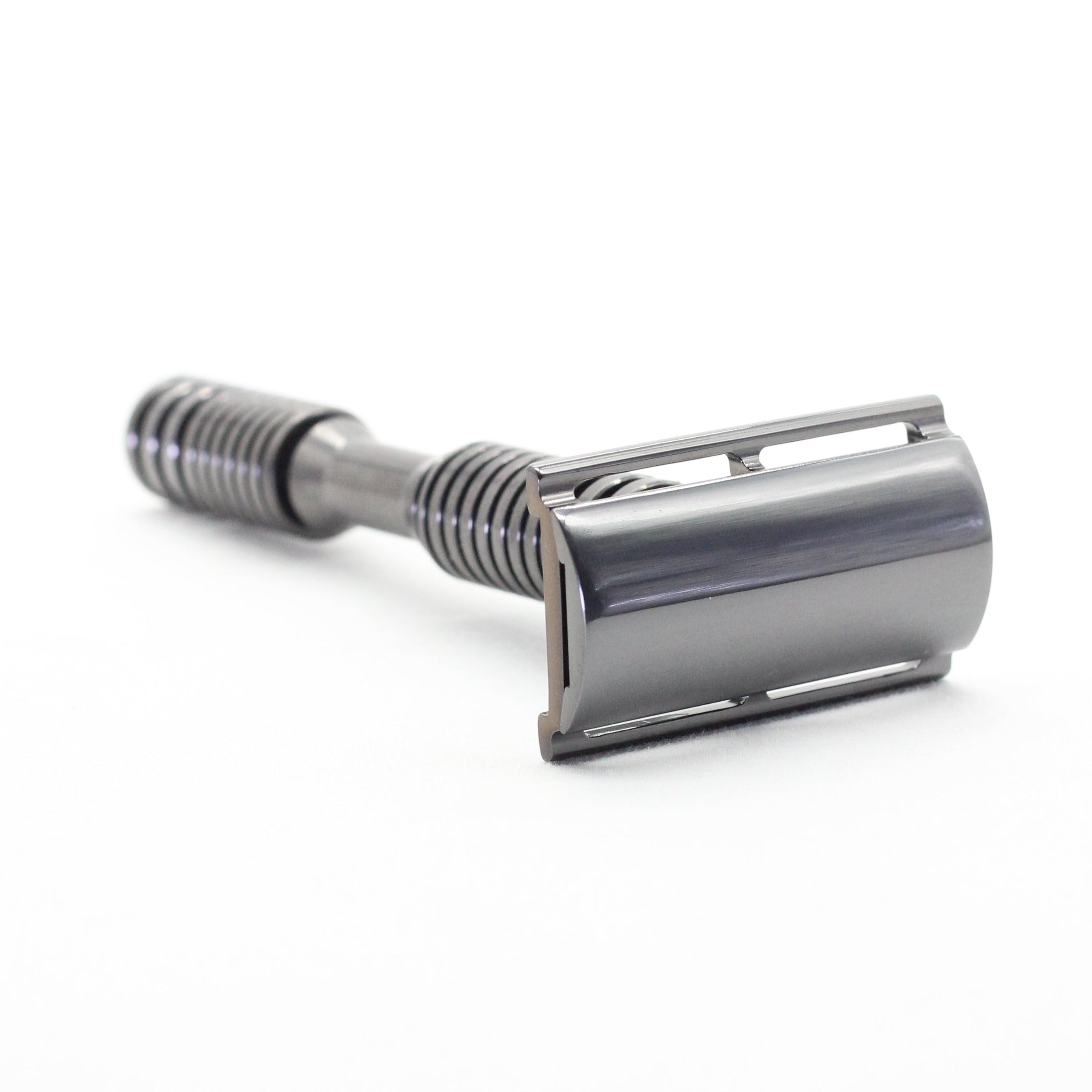 Black DLC coated safety razor - reduces ingrown hairs