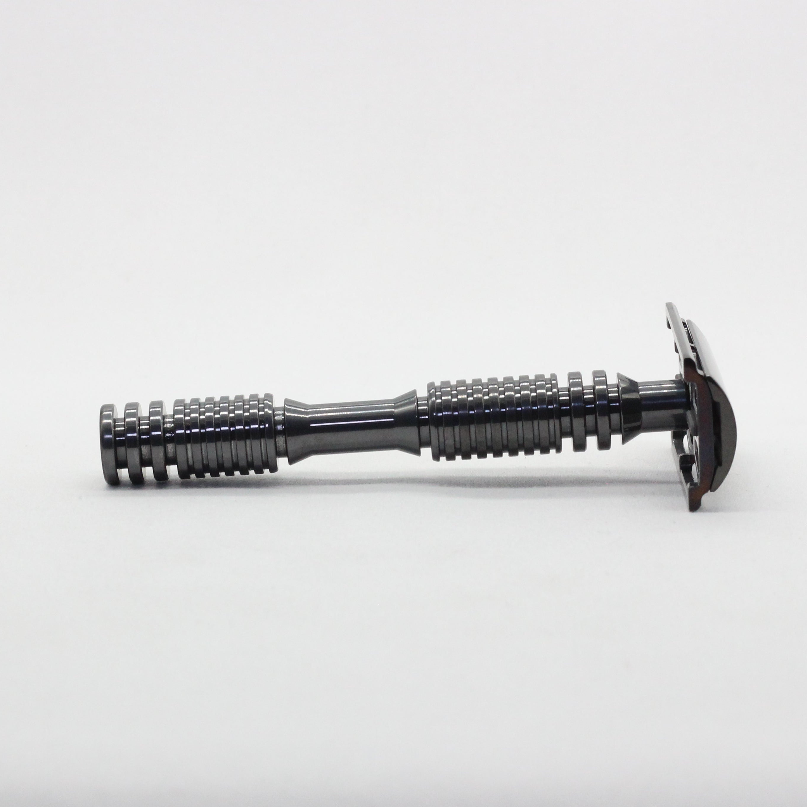 Reduce razor burn with DLC coated safety razor - handle view