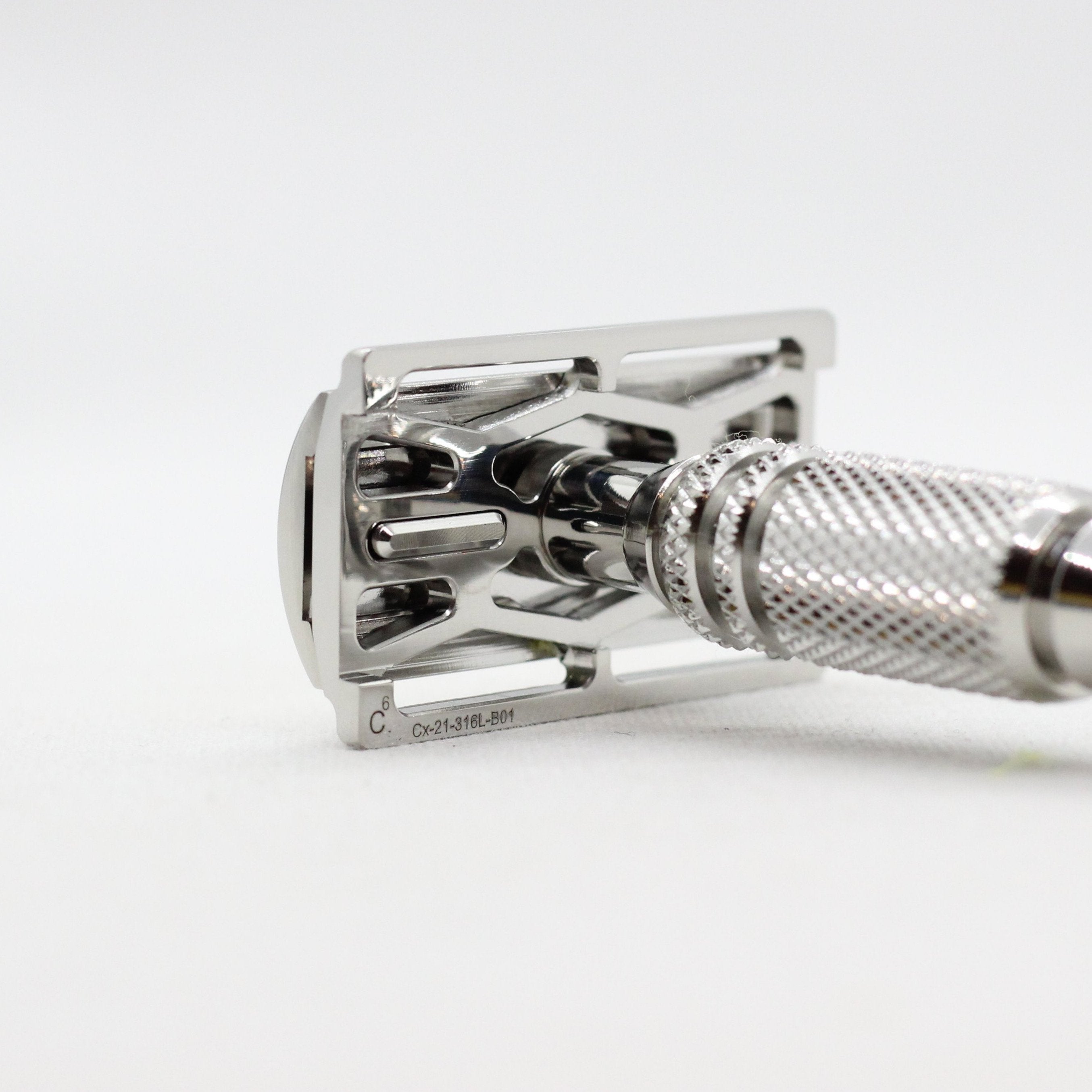 Side view - Polished stainless steel 316l marine grade single edge razor / double edge safety razor shaving - web plate / wet shaving
