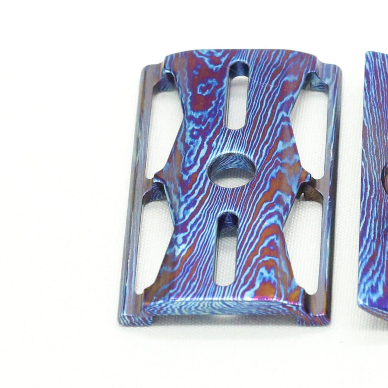 Reserved/Custom: Cx-Prometheus (+) Base Plate