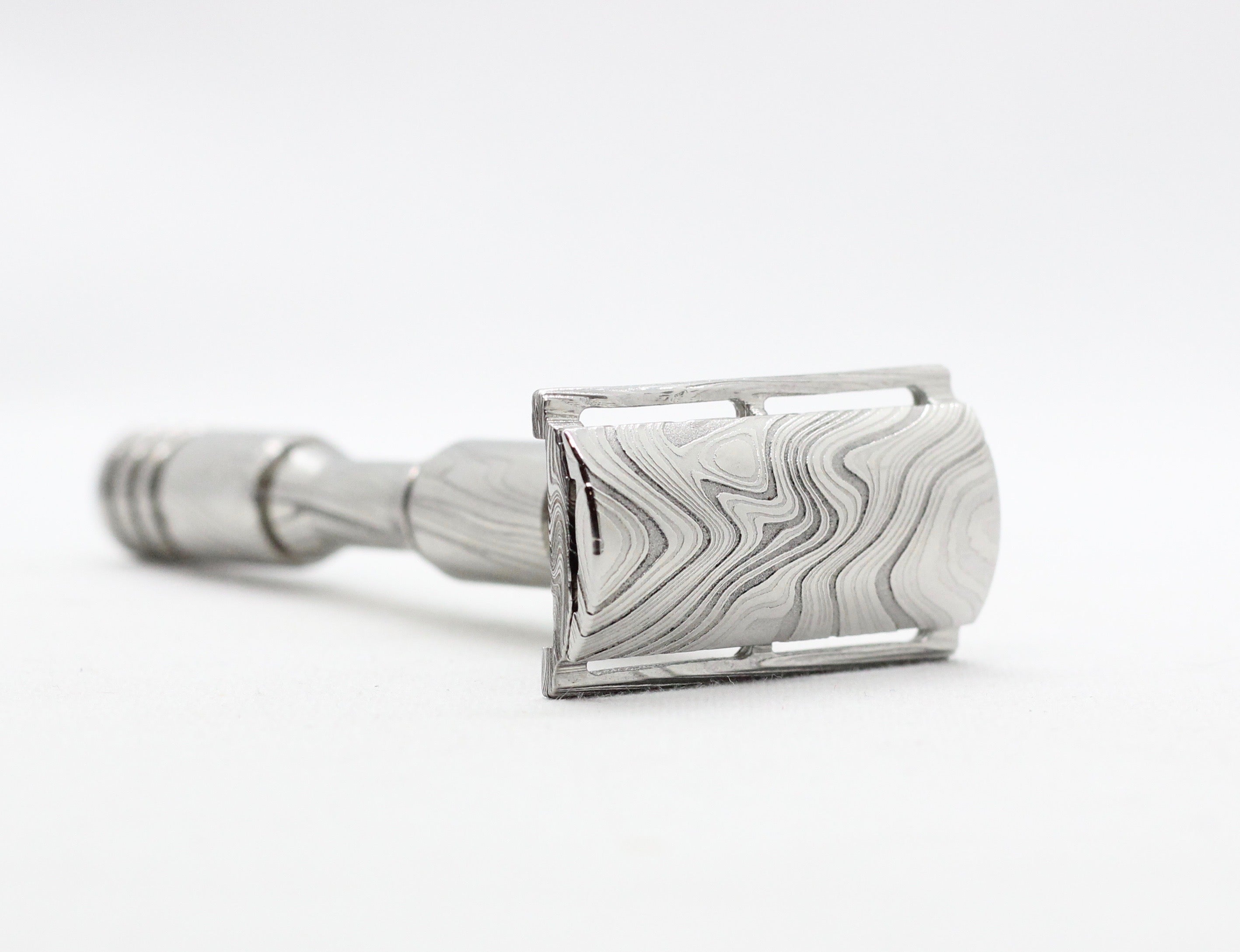 Damascus Steel Safety Razor and its origins
