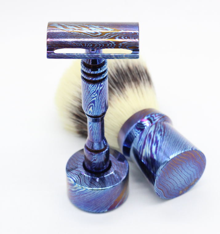Luxury shaving kits - safet razor and shaving brush kit in Damtanium - Titanium damascus