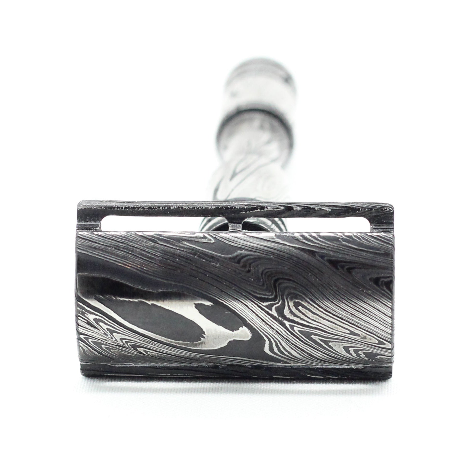 Custom: Cx-Stainless Damascus/DLC