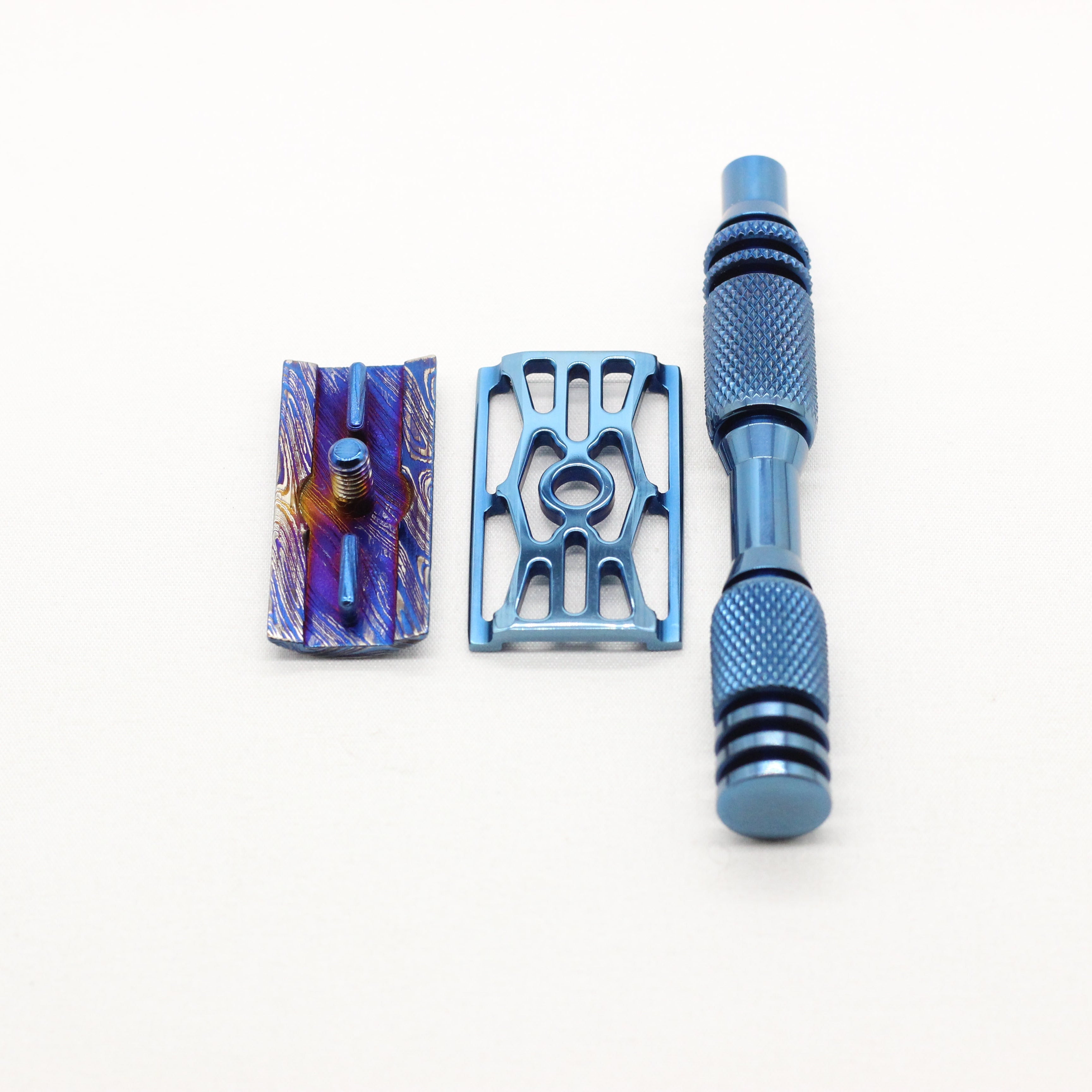 Cx-Blue/Titanium/++ Plate (1 of 1)