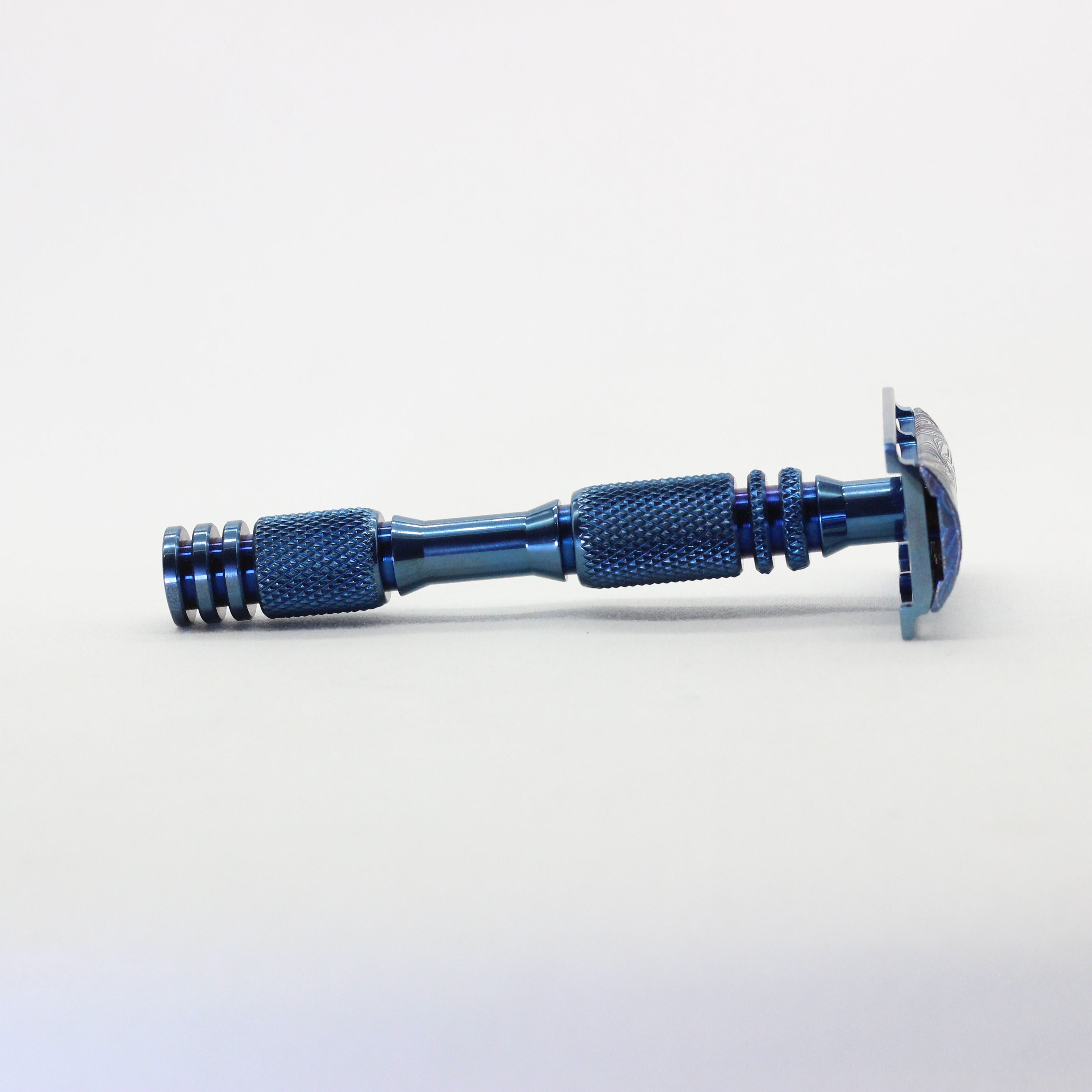 Cx-Blue/Titanium/++ Plate (1 of 1)