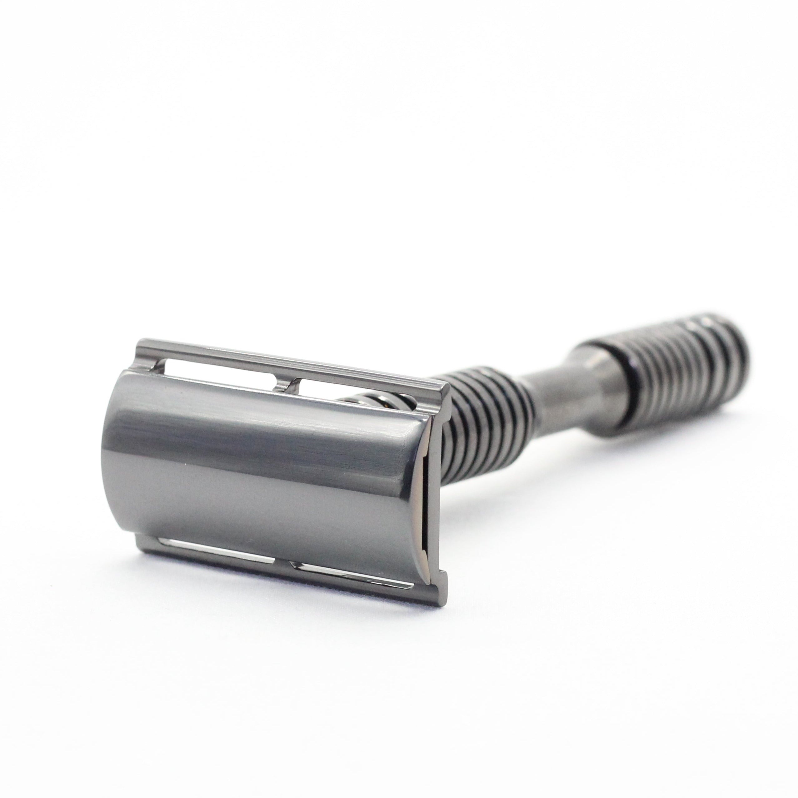 Luxury coated DLC safety razor - Diamond like carbon coating