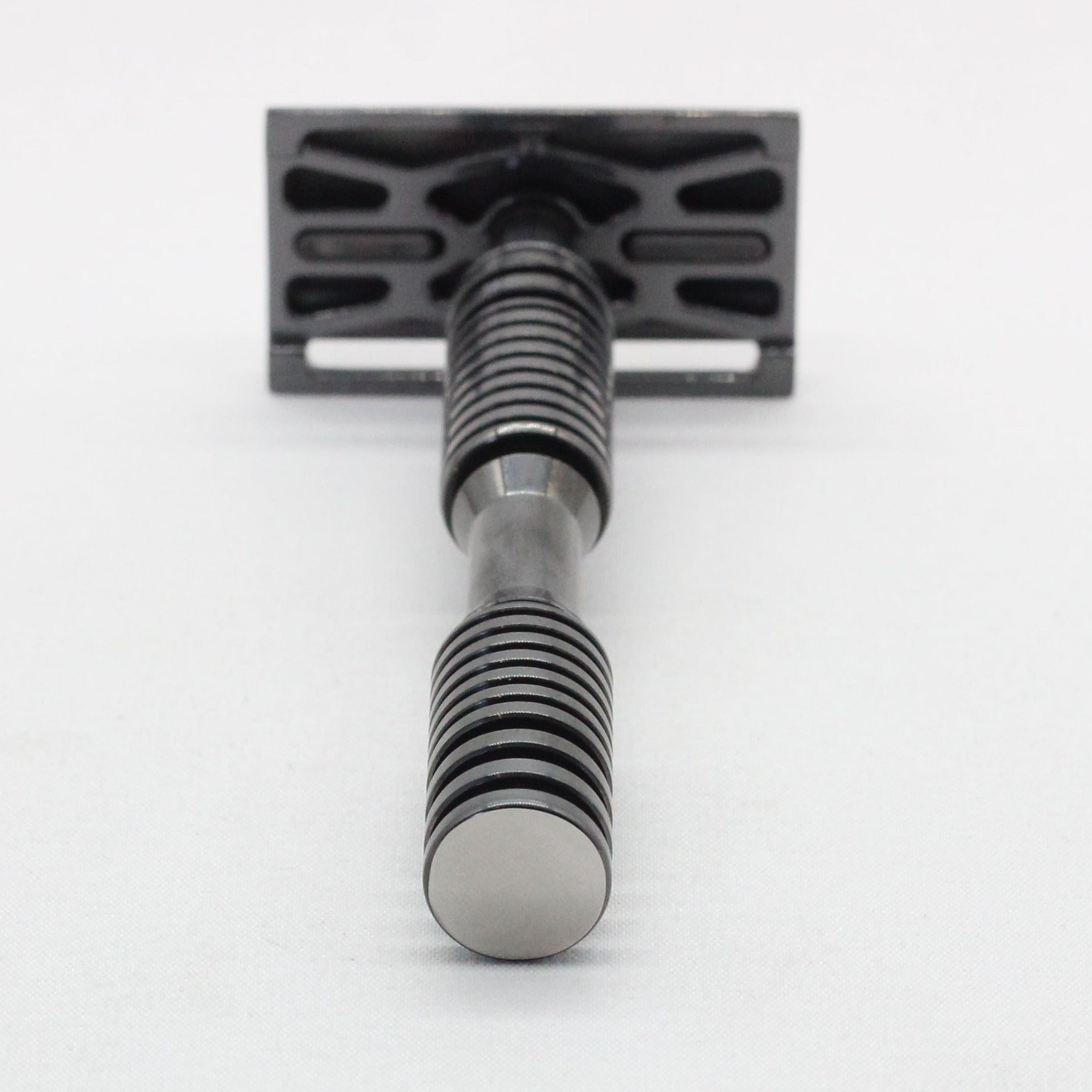 Luxury coated DLC safety razor - Diamond like carbon coating - underside view