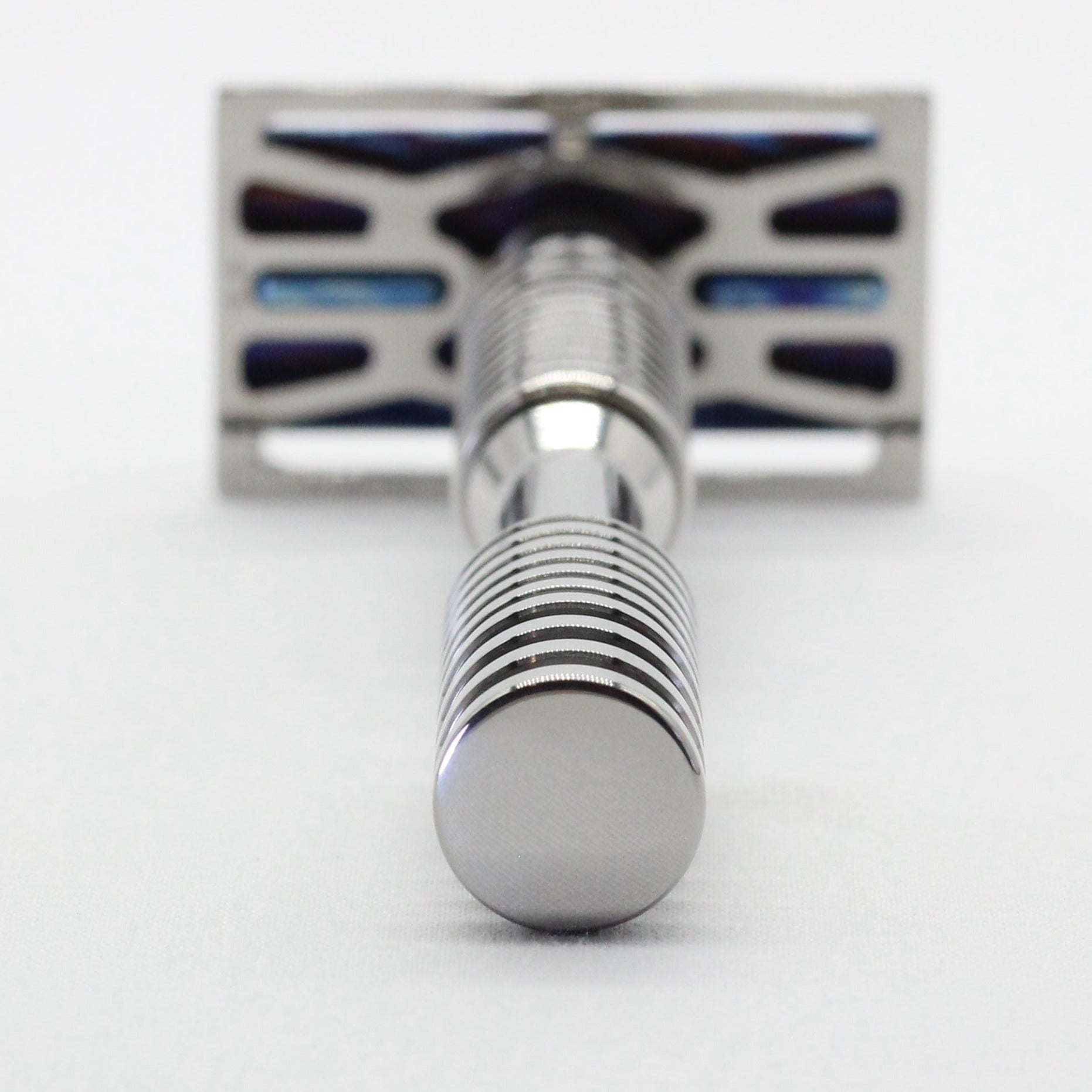 S1 handle close up underside view -  Limited edition safety razor - Titanium Damascus - S1 handle design