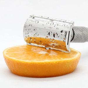 Highly reflective mirror finish of the top cap surface for the double edge safety razor - enhanced corrosion resistance reduces bacteria collection and easy to clean - Stainless steel safety razor or shaver for traditional wetshaving. Irritation free, reduce razor burn and ingrown hairs caused by shaving - Carbon Fiber handle light weight