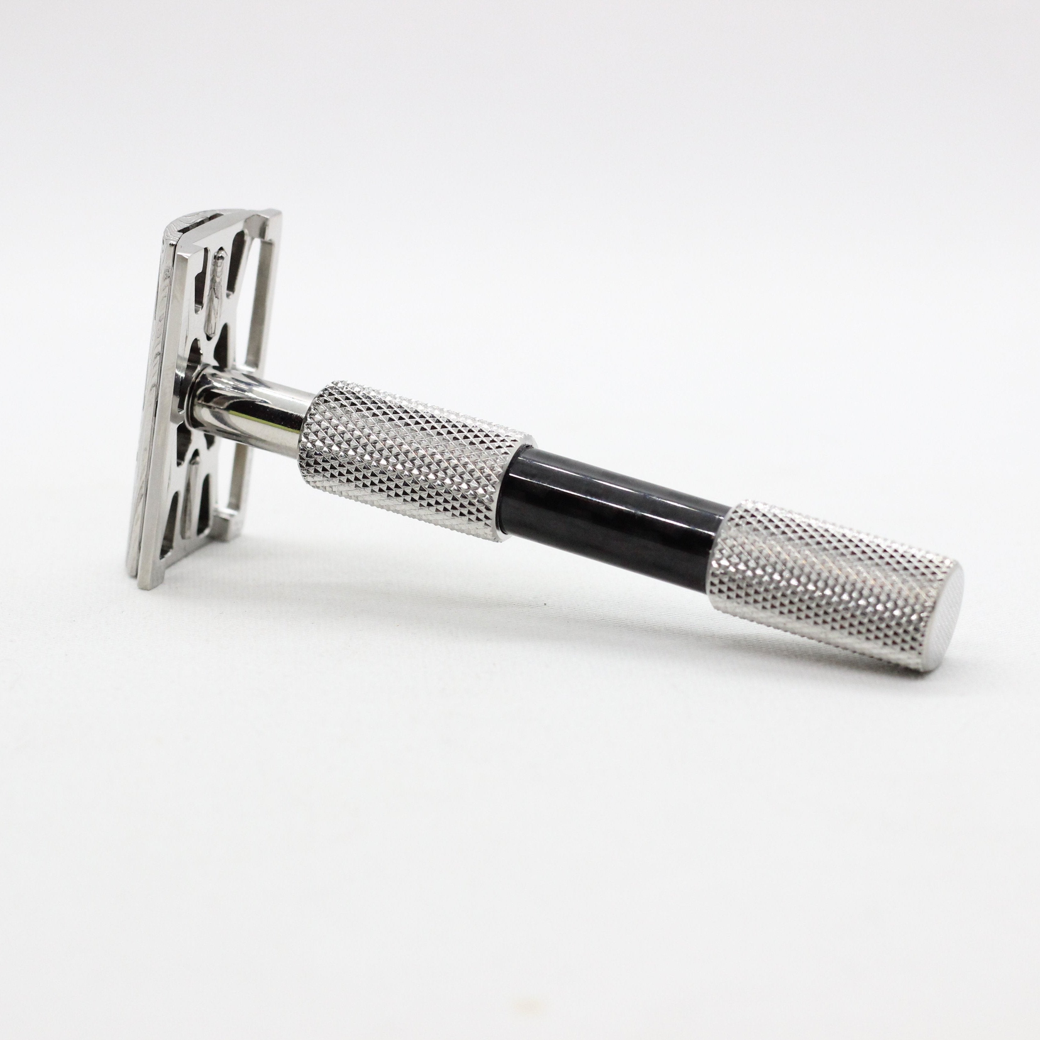 Cx-Avem - Damascus, 316L Stainless steel and Carbon Fiber.