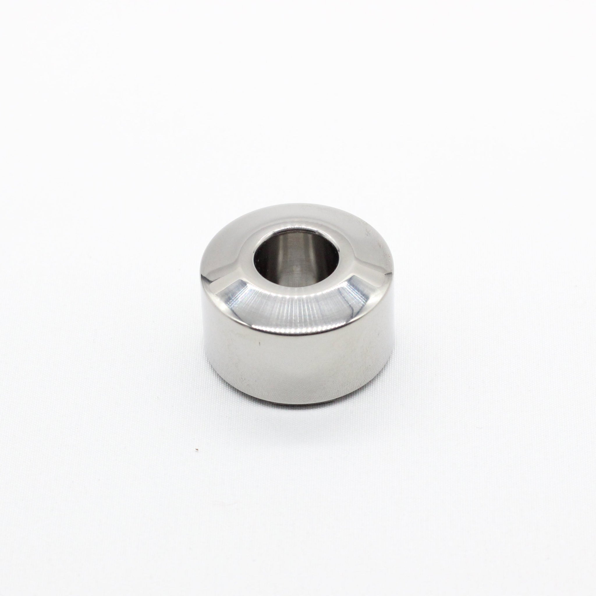 Machined Titanium shaving stand - Titanium safety razor stand - Grade 5 Titanium alloy - Tripod feet to allow water and air to flow - polished finish - works with all carbon shaving co single edge safety shavers